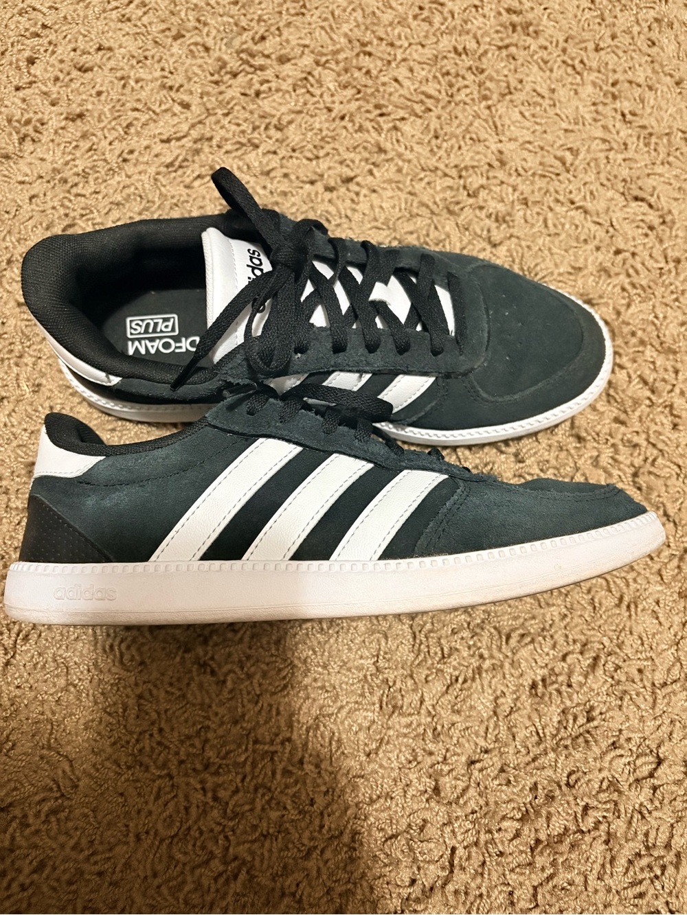 Adidas Women’s Cloudfoam Black & White Casual Sneakers